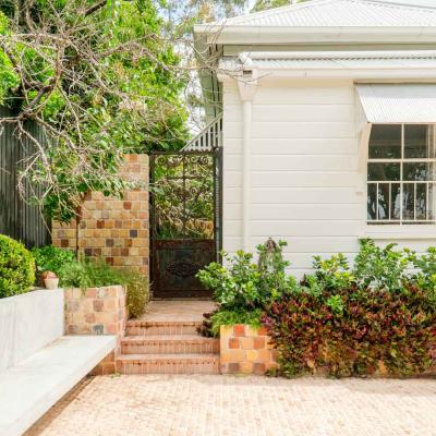 78 Howard St Paddington 04